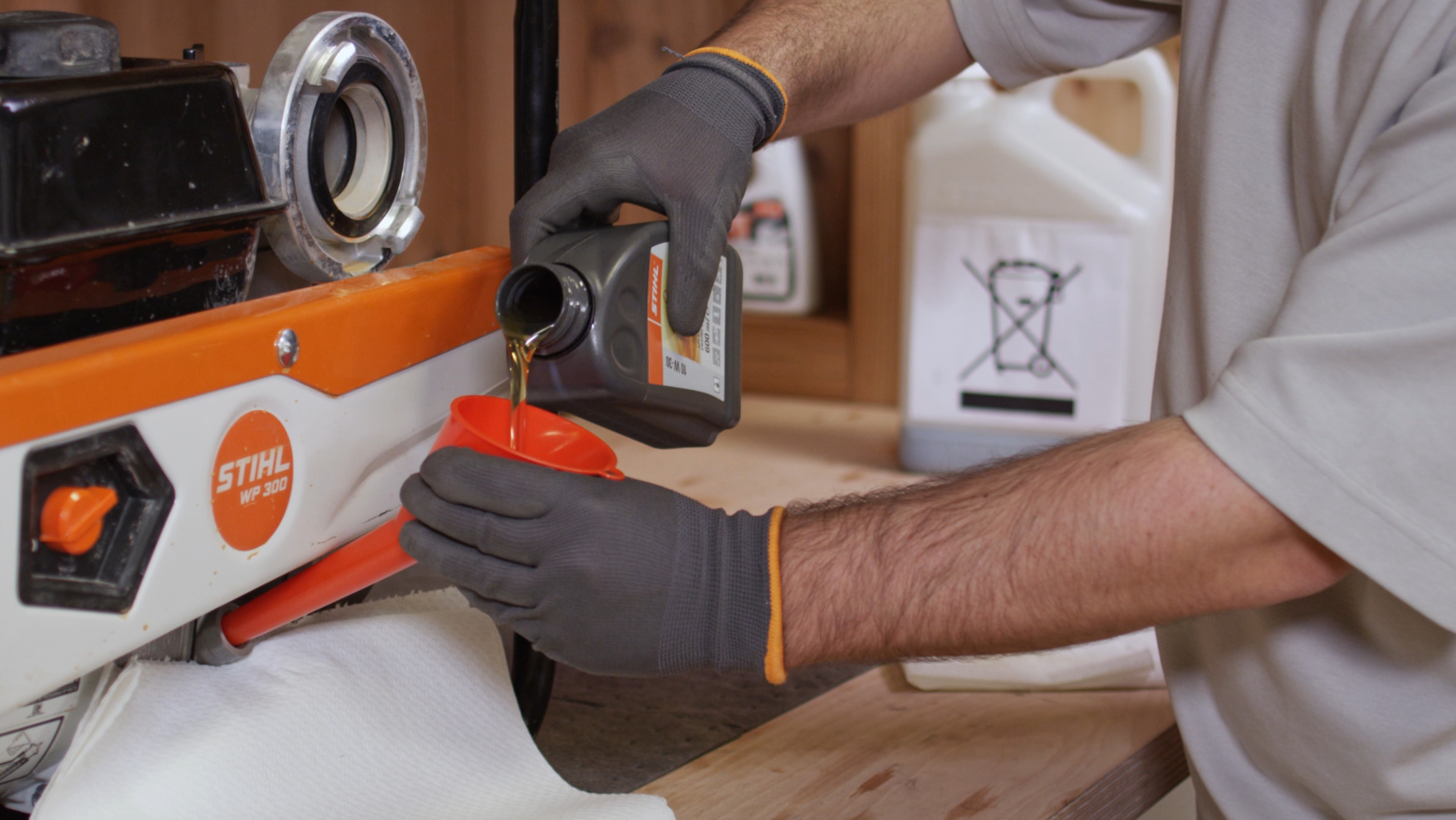 Tragt til servicesæt 49, 51, 54, 55