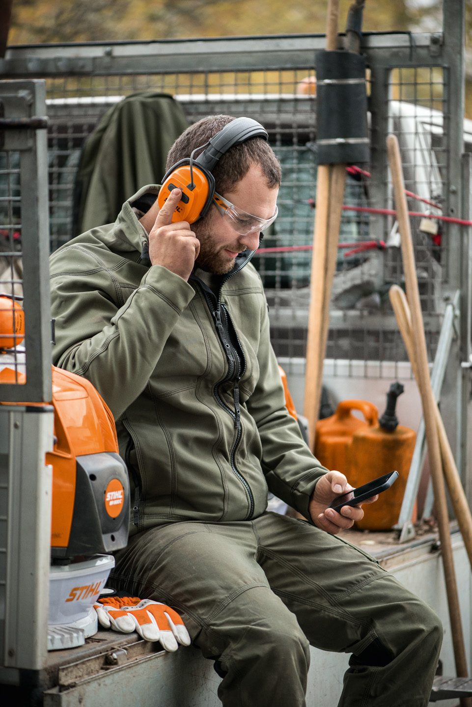 Høreværn med trådløs eller Bluetooth®-funktion, f.eks. STIHL Dynamic høreværn med Bluetooth® (BT)
